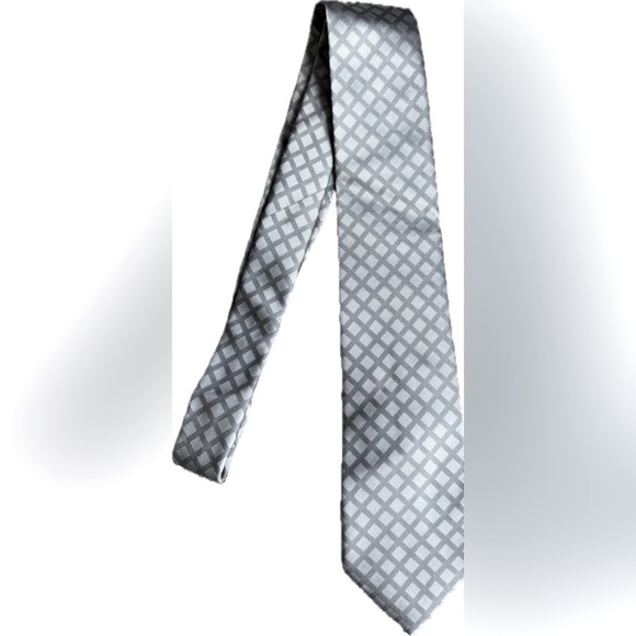 Apt. 9 Silver Checkered Tie - Picture 1 of 2